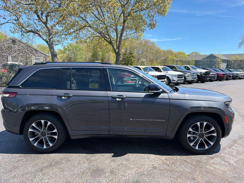 used 2023 Jeep Grand Cherokee car, priced at $39,900