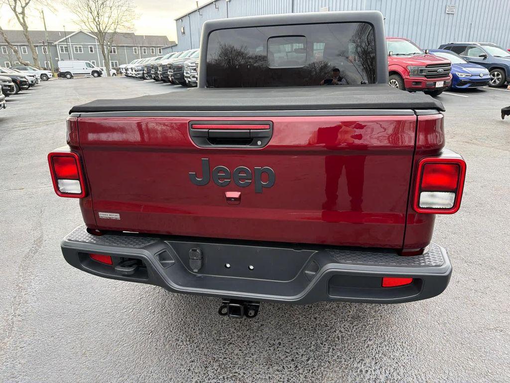 used 2022 Jeep Gladiator car, priced at $33,546