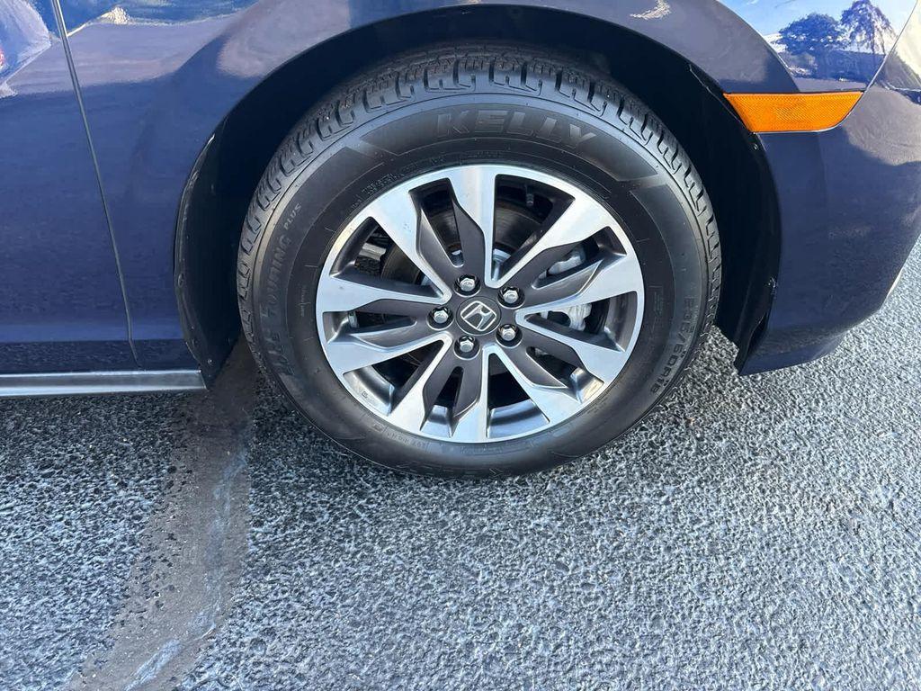 2022 Obsidian Blue Pearl Honda Odyssey