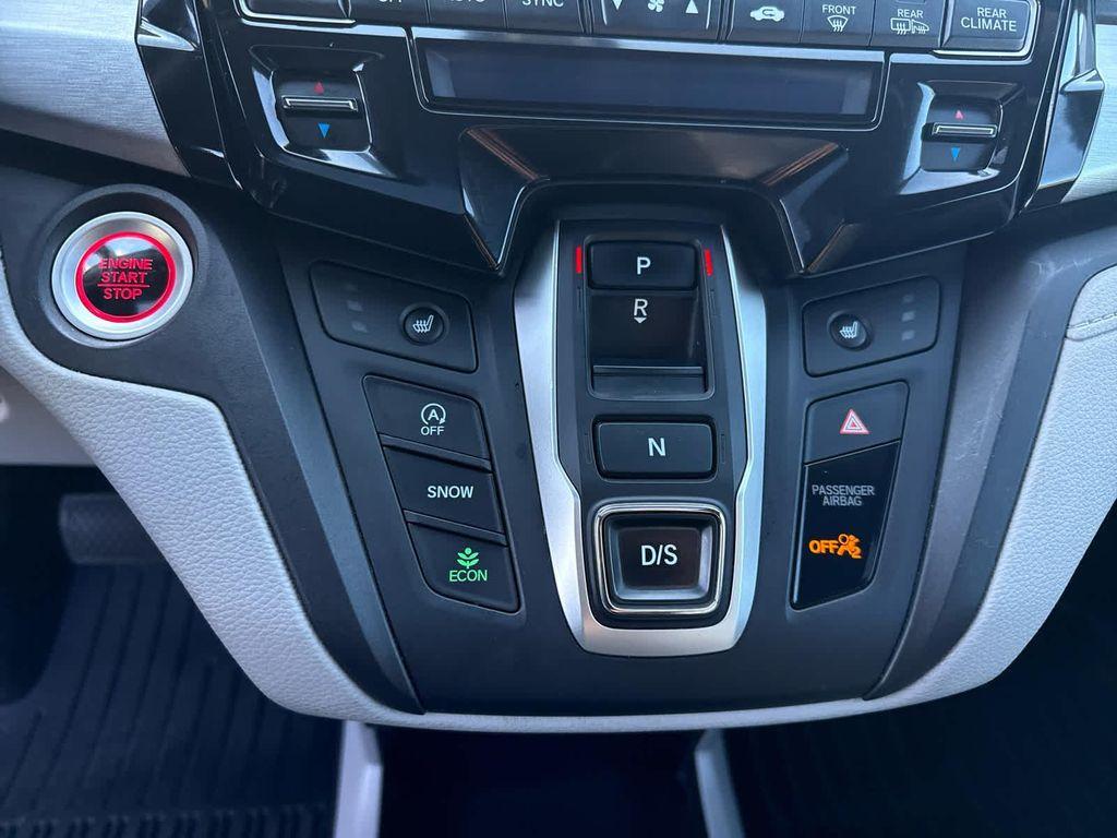 2022 Obsidian Blue Pearl Honda Odyssey