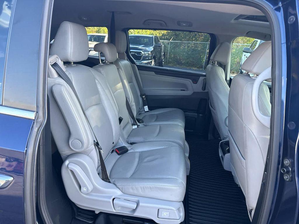 2022 Obsidian Blue Pearl Honda Odyssey