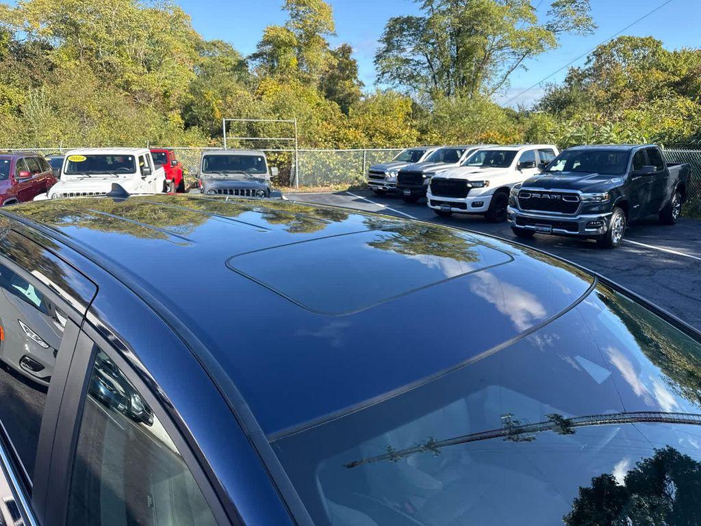 2022 Obsidian Blue Pearl Honda Odyssey