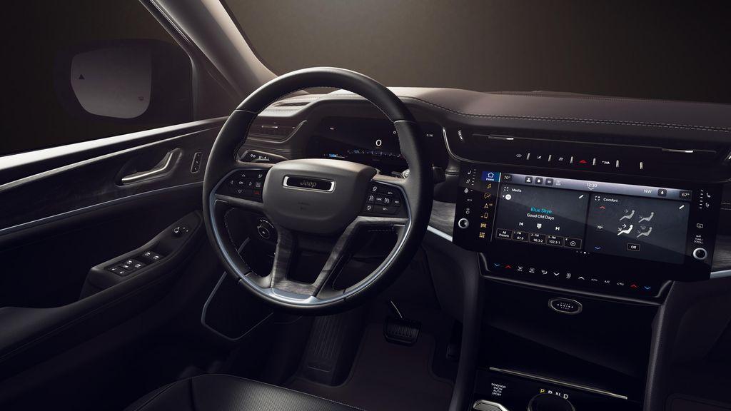 new 2026 Jeep Grand Cherokee car, priced at $49,128