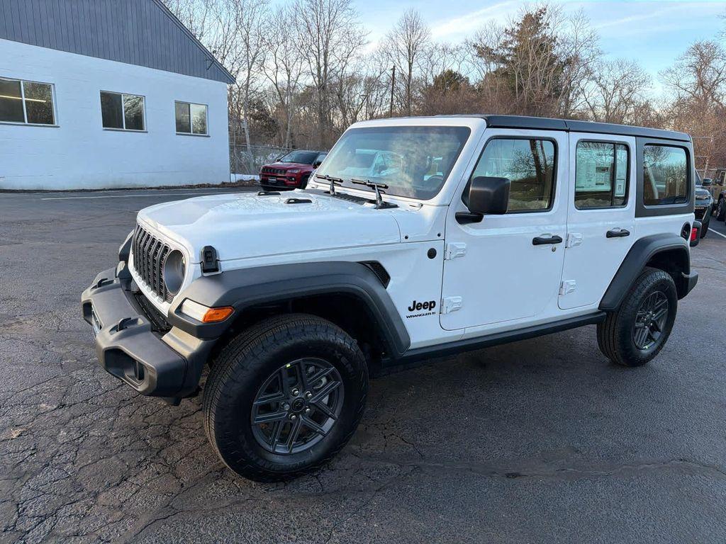 new 2026 Jeep Wrangler car, priced at $43,622