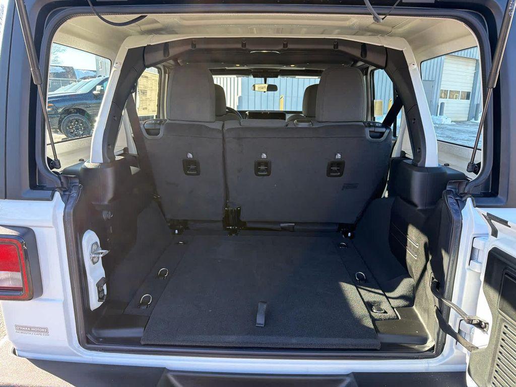 new 2026 Jeep Wrangler car, priced at $43,622