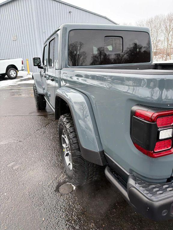 new 2026 Jeep Gladiator car, priced at $60,758