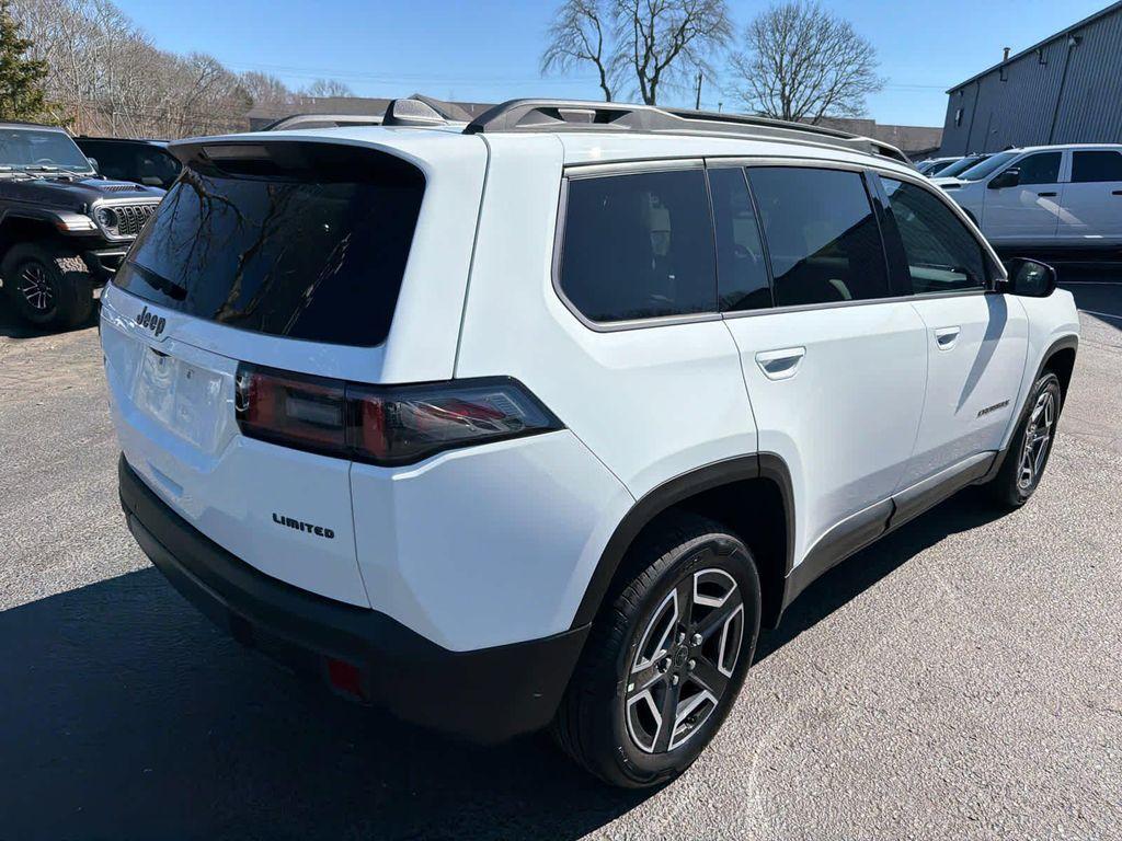 new 2026 Jeep Cherokee car, priced at $42,739