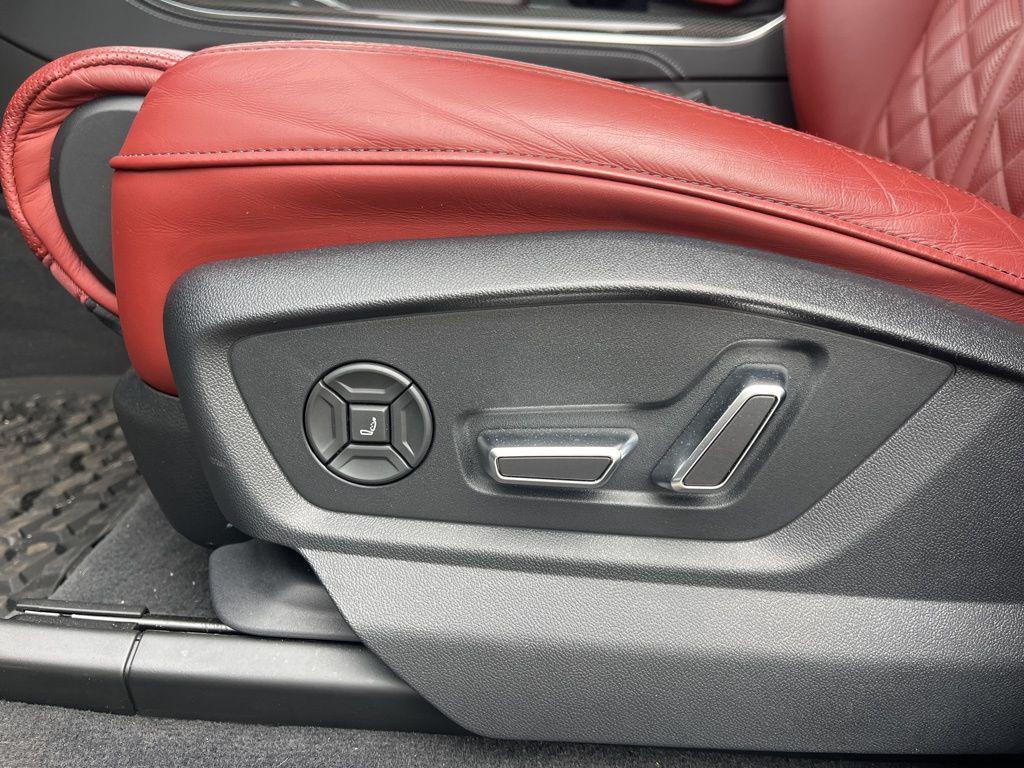 used 2023 Audi SQ7 car, priced at $72,990