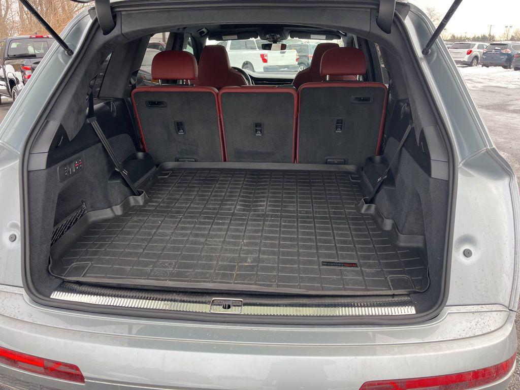 used 2023 Audi SQ7 car, priced at $72,990