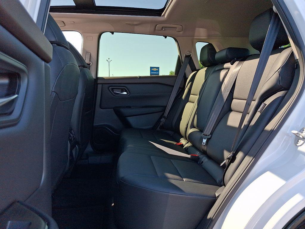 used 2023 Nissan Rogue car, priced at $27,087