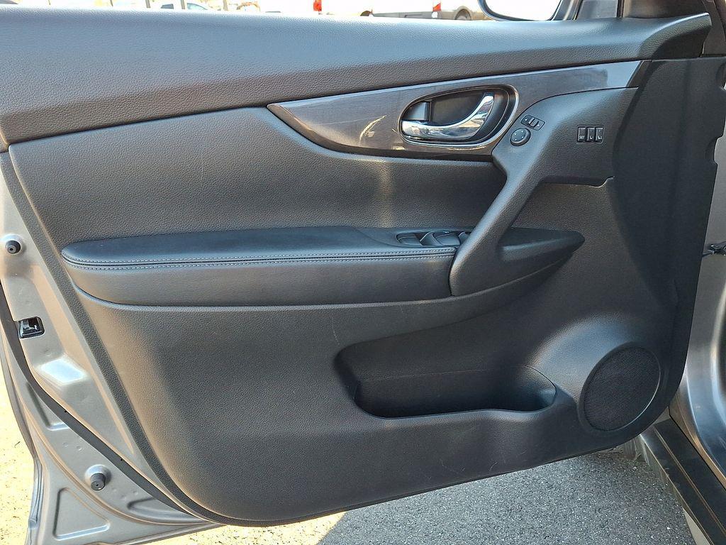 used 2019 Nissan Rogue car, priced at $15,230