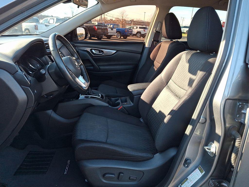 used 2019 Nissan Rogue car, priced at $15,230