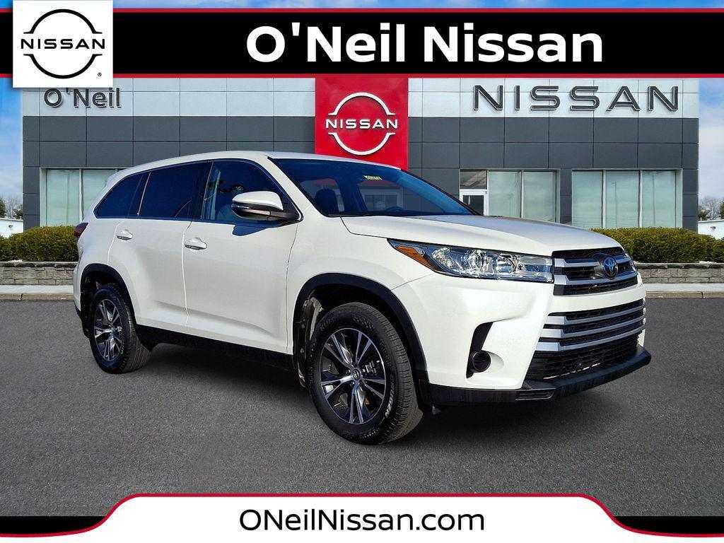 used 2019 Toyota Highlander car, priced at $21,629