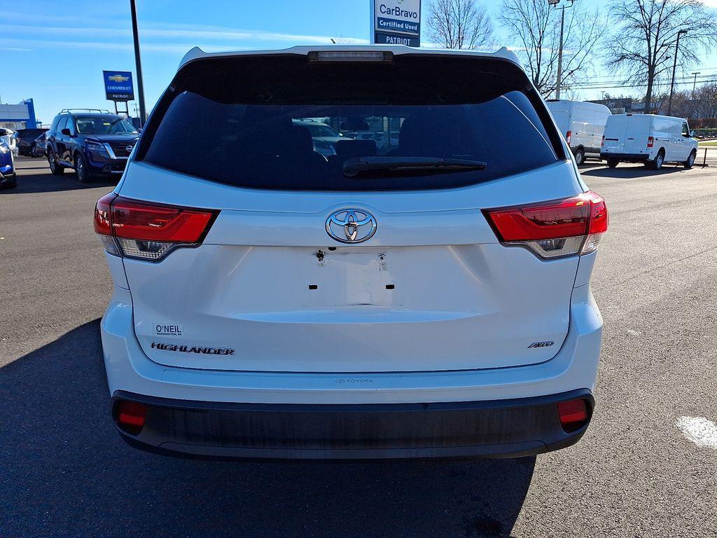 used 2019 Toyota Highlander car, priced at $21,629