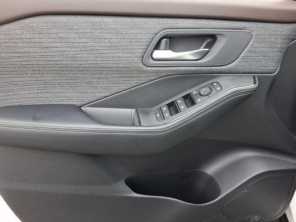 used 2023 Nissan Rogue car, priced at $21,798