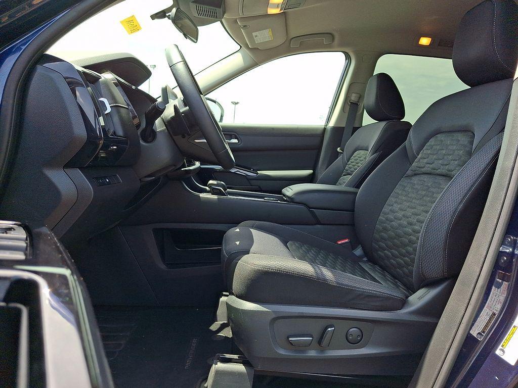 used 2022 Nissan Pathfinder car, priced at $25,333