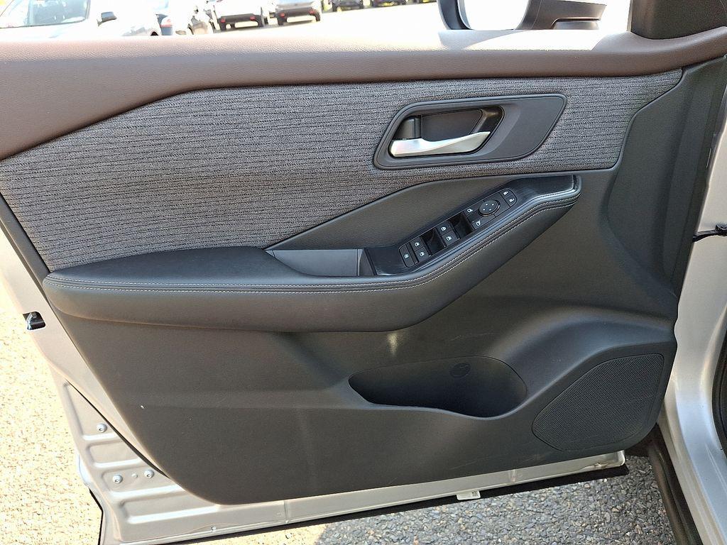 used 2023 Nissan Rogue car, priced at $21,800