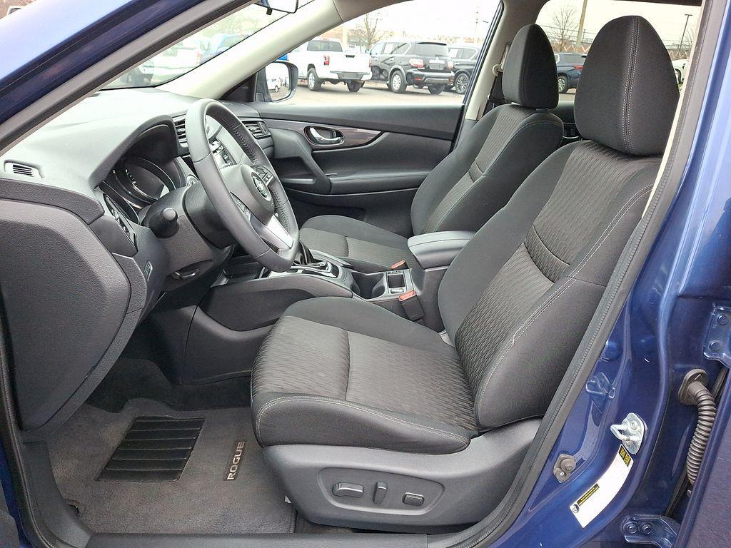 used 2017 Nissan Rogue car, priced at $15,909