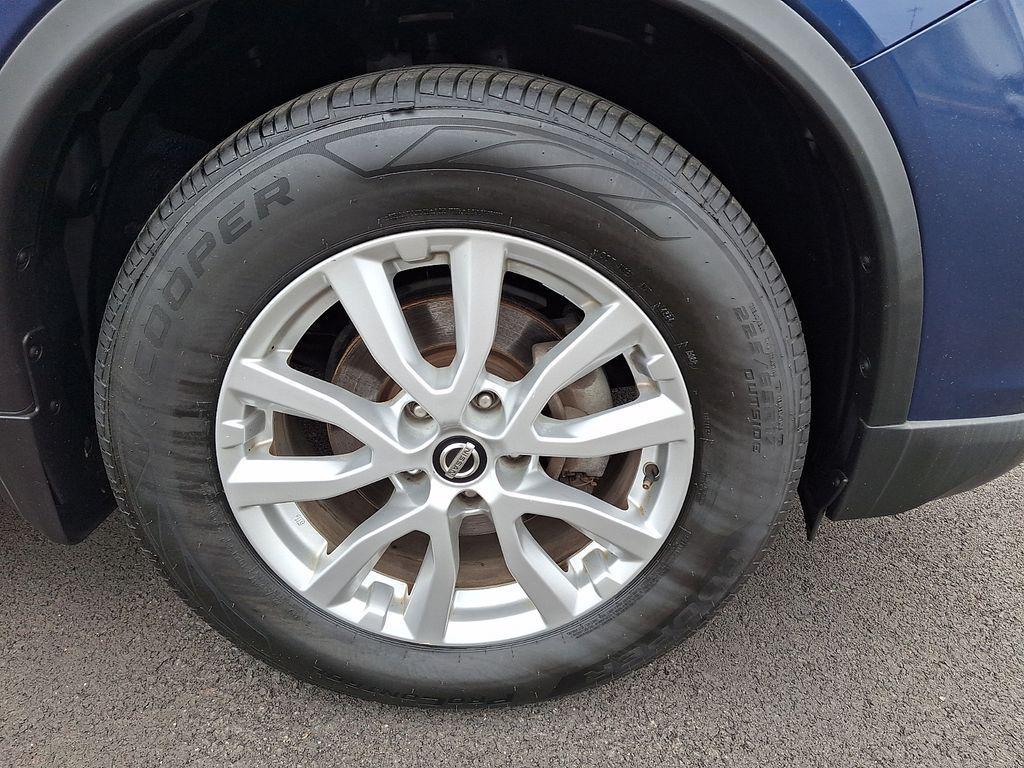 used 2017 Nissan Rogue car, priced at $15,909