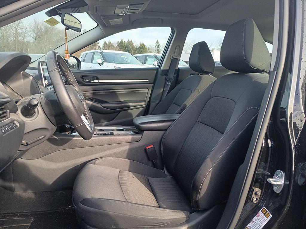 used 2021 Nissan Altima car, priced at $19,999