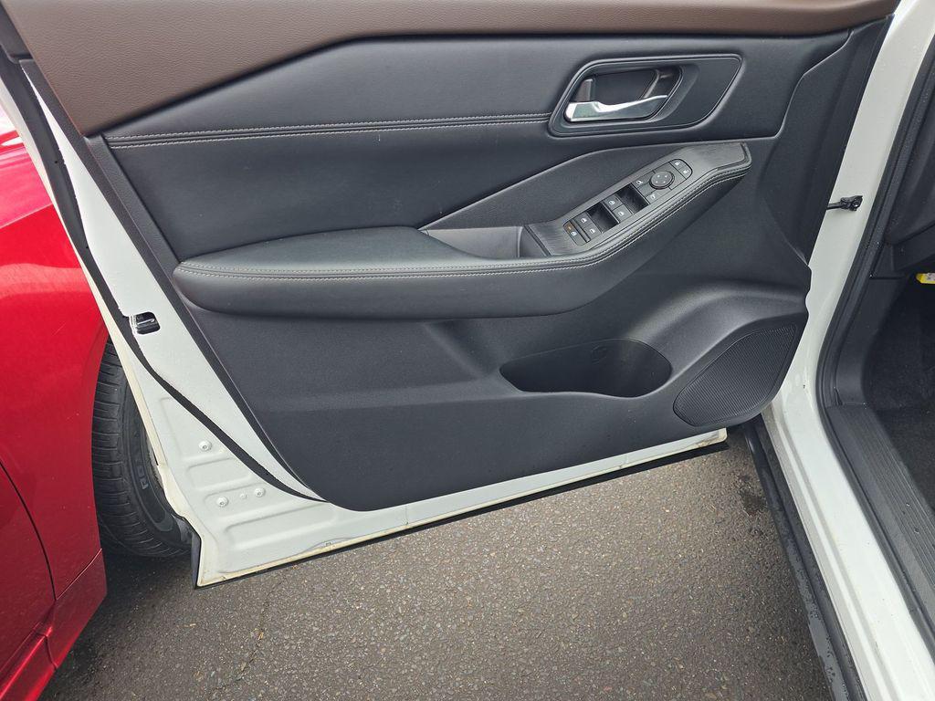used 2023 Nissan Rogue car, priced at $26,999