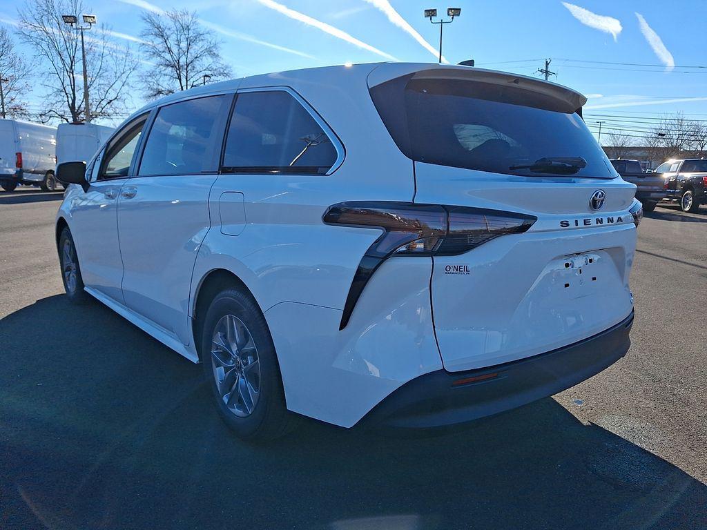 used 2023 Toyota Sienna car, priced at $33,200