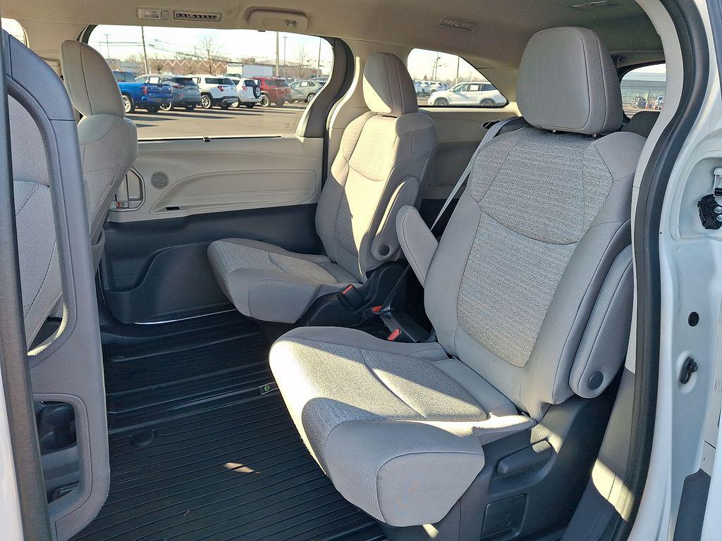 used 2023 Toyota Sienna car, priced at $33,200