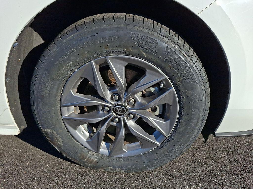 used 2023 Toyota Sienna car, priced at $33,200