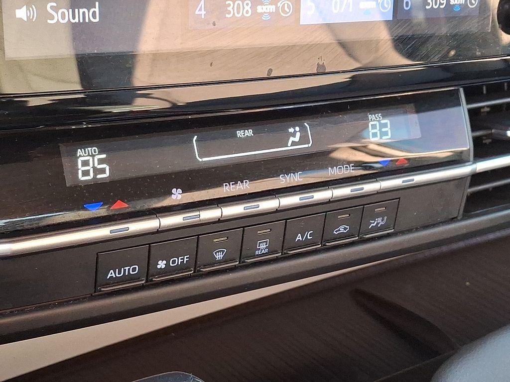 used 2023 Toyota Sienna car, priced at $33,200