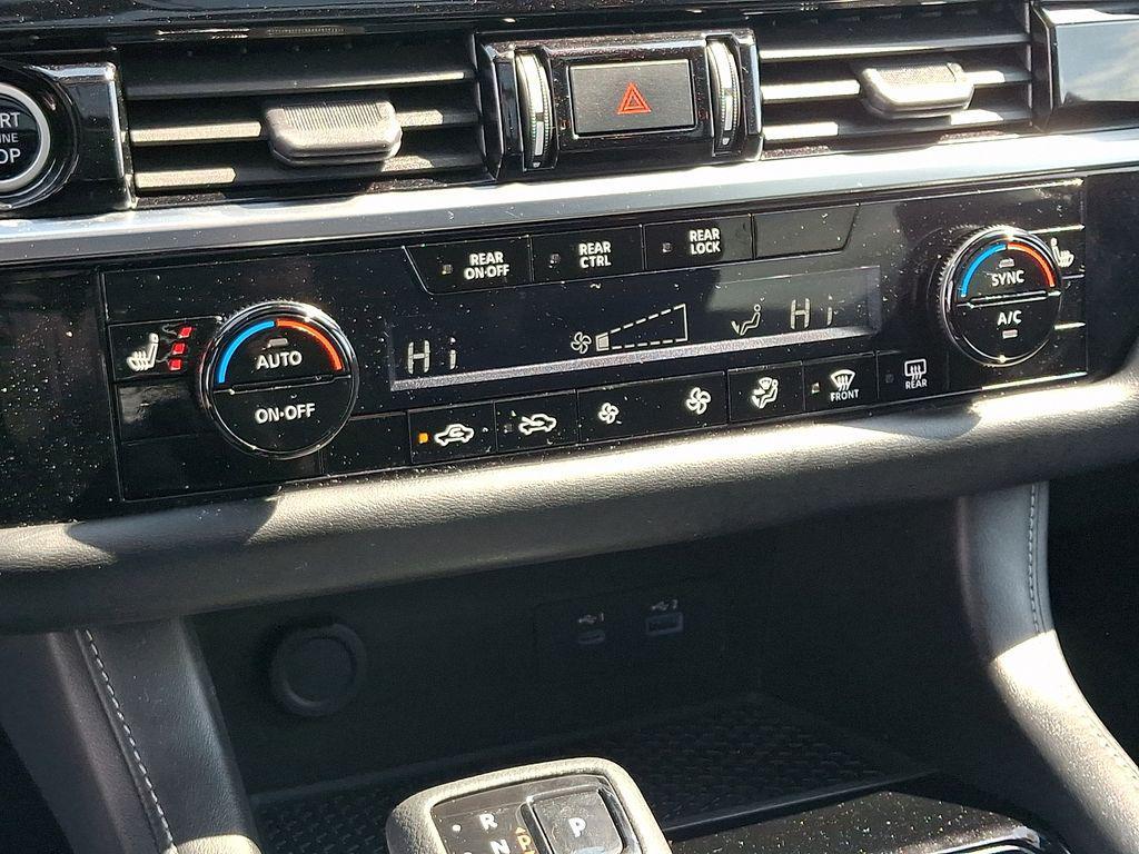 used 2023 Nissan Pathfinder car, priced at $32,999