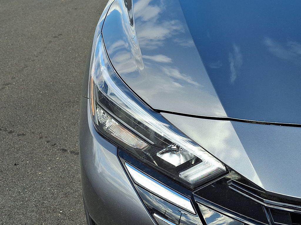 new 2025 Nissan Versa car, priced at $21,292