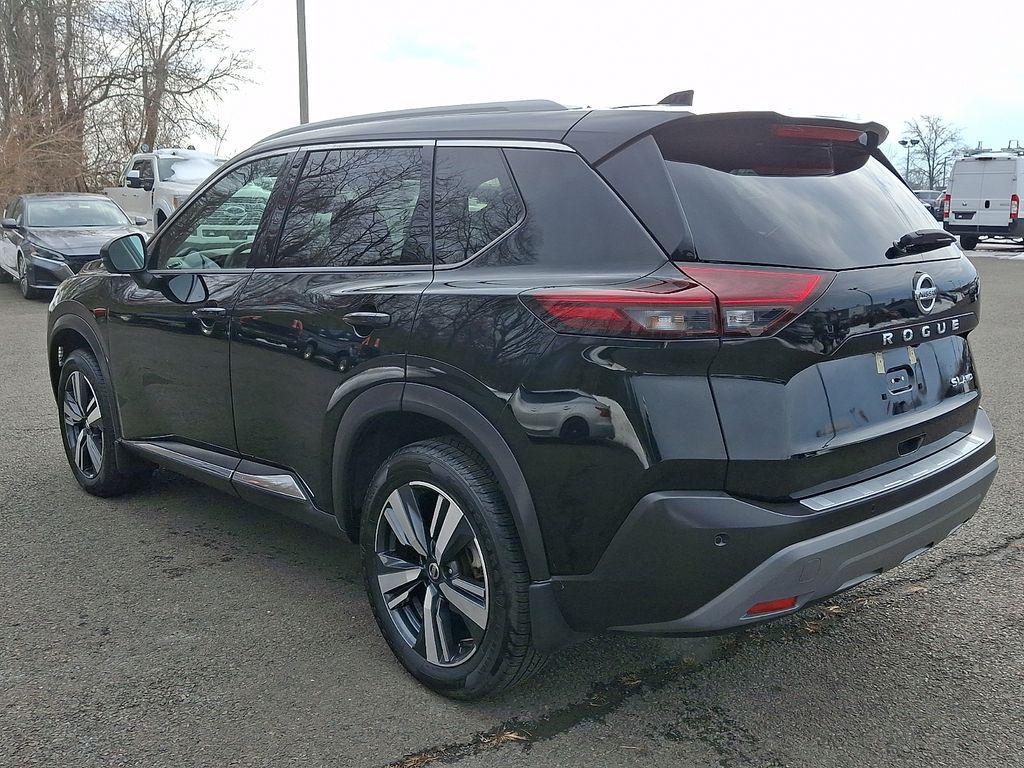 used 2021 Nissan Rogue car, priced at $25,919
