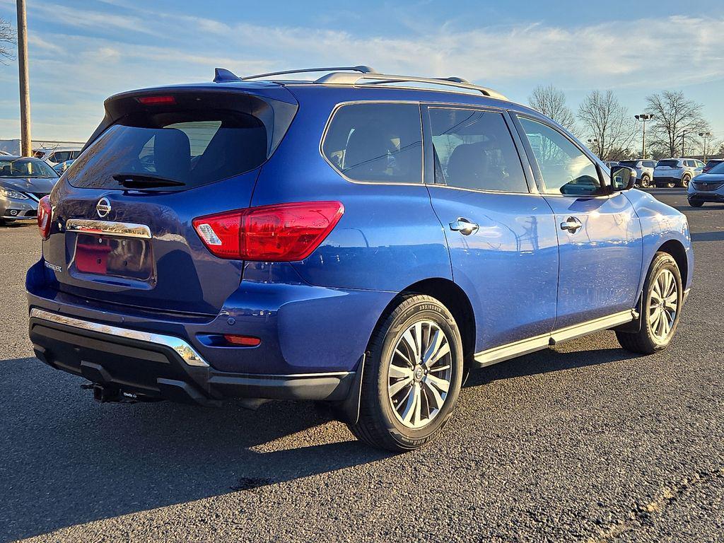 used 2020 Nissan Pathfinder car, priced at $17,927