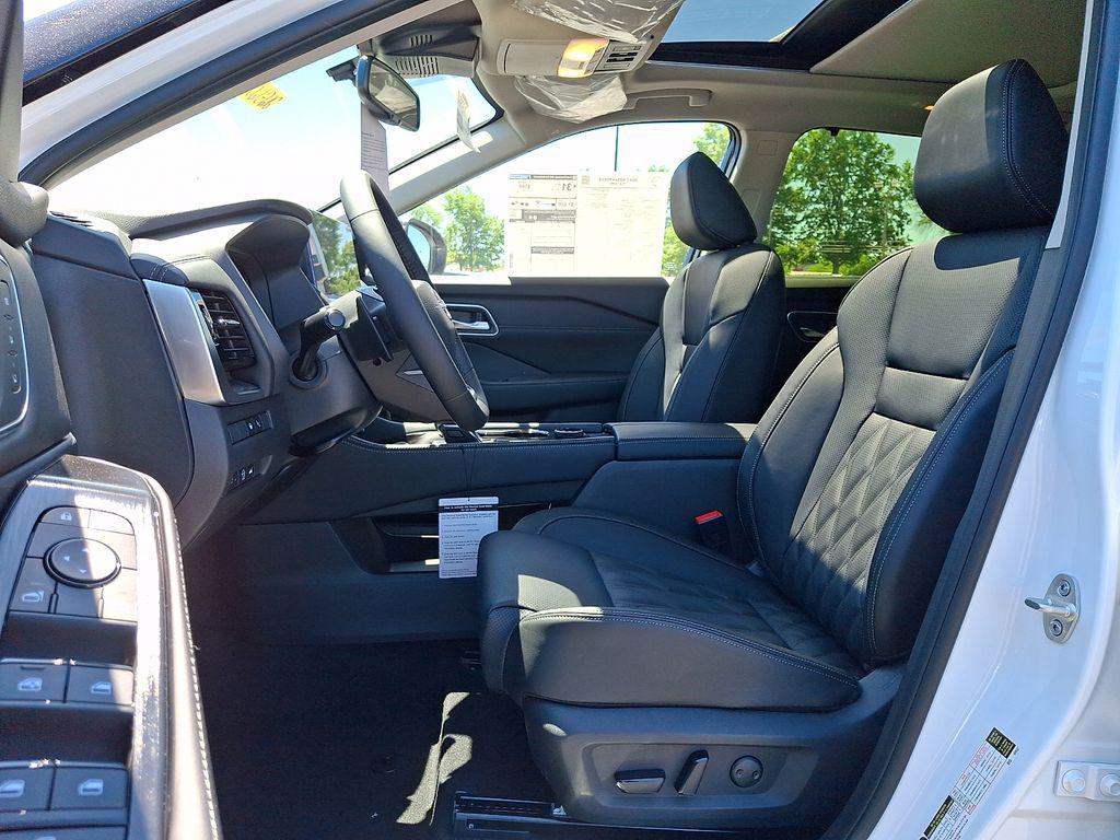 new 2026 Nissan Rogue car, priced at $39,085