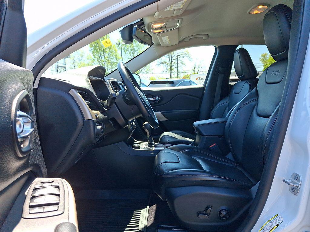 used 2018 Jeep Cherokee car, priced at $17,205