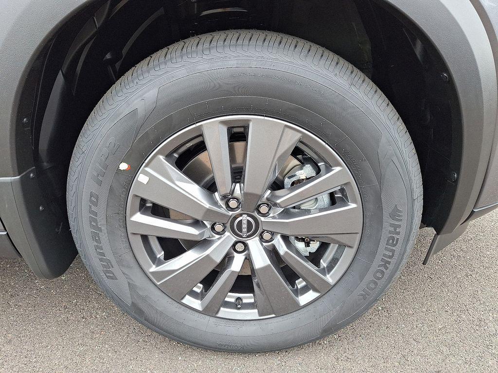 new 2025 Nissan Pathfinder car, priced at $32,860