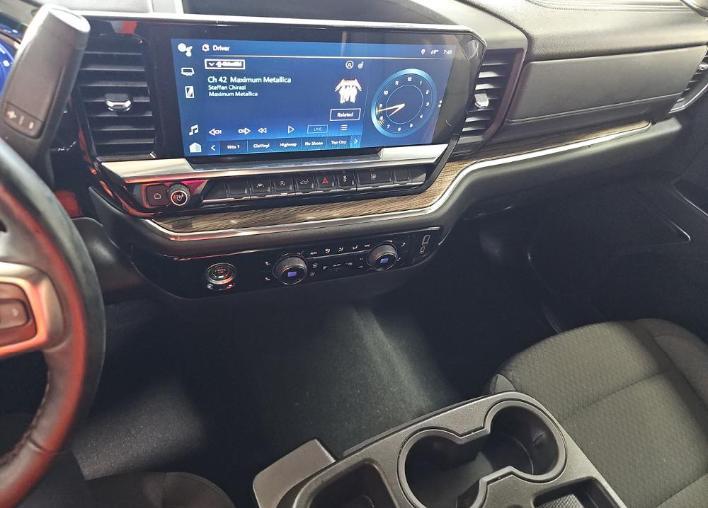 used 2024 Chevrolet Silverado 1500 car, priced at $38,489