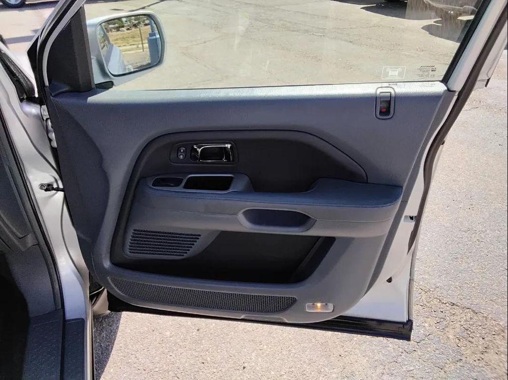 used 2006 Honda Pilot car, priced at $4,400