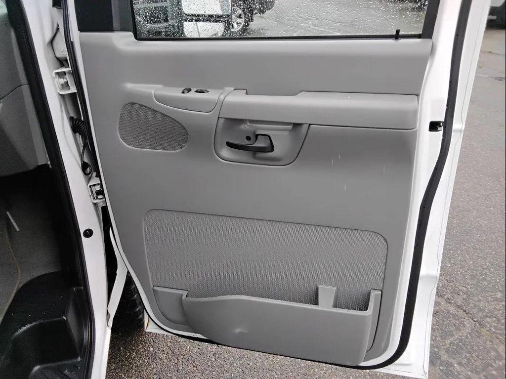 used 2006 Ford E350 Super Duty car, priced at $8,900