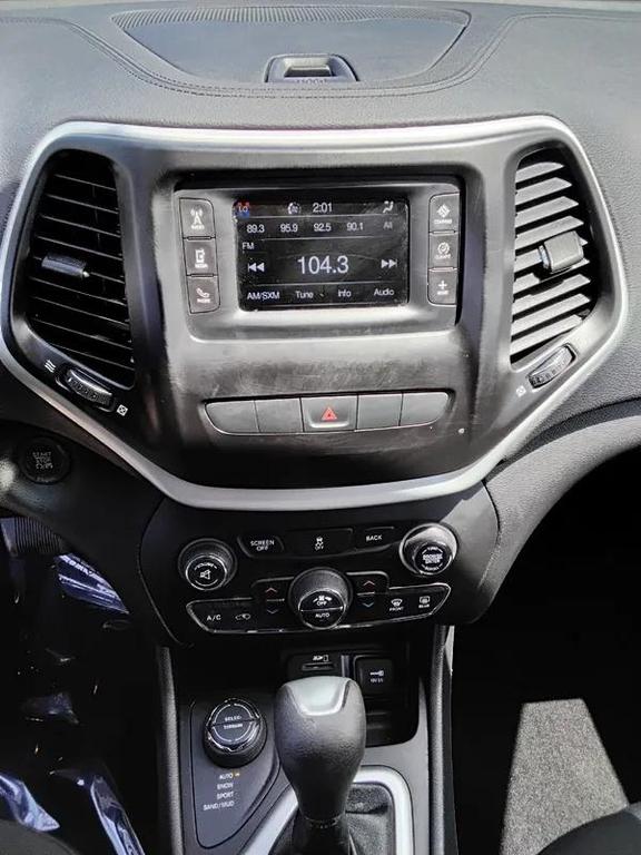 used 2014 Jeep Cherokee car, priced at $9,900