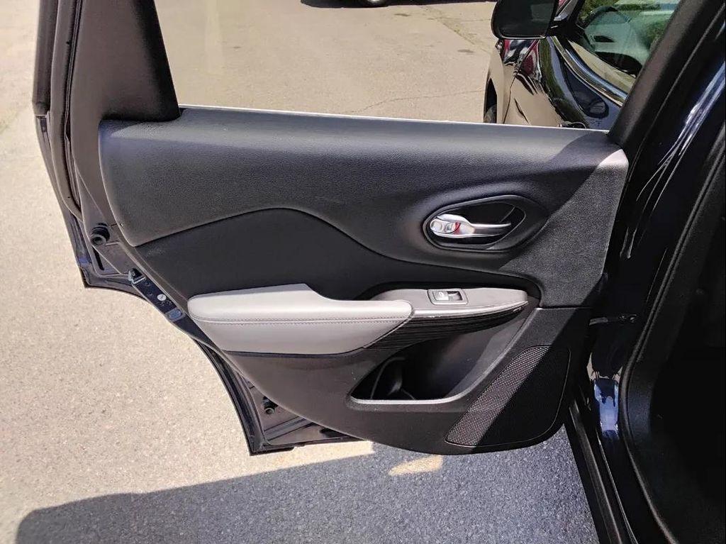 used 2014 Jeep Cherokee car, priced at $9,900