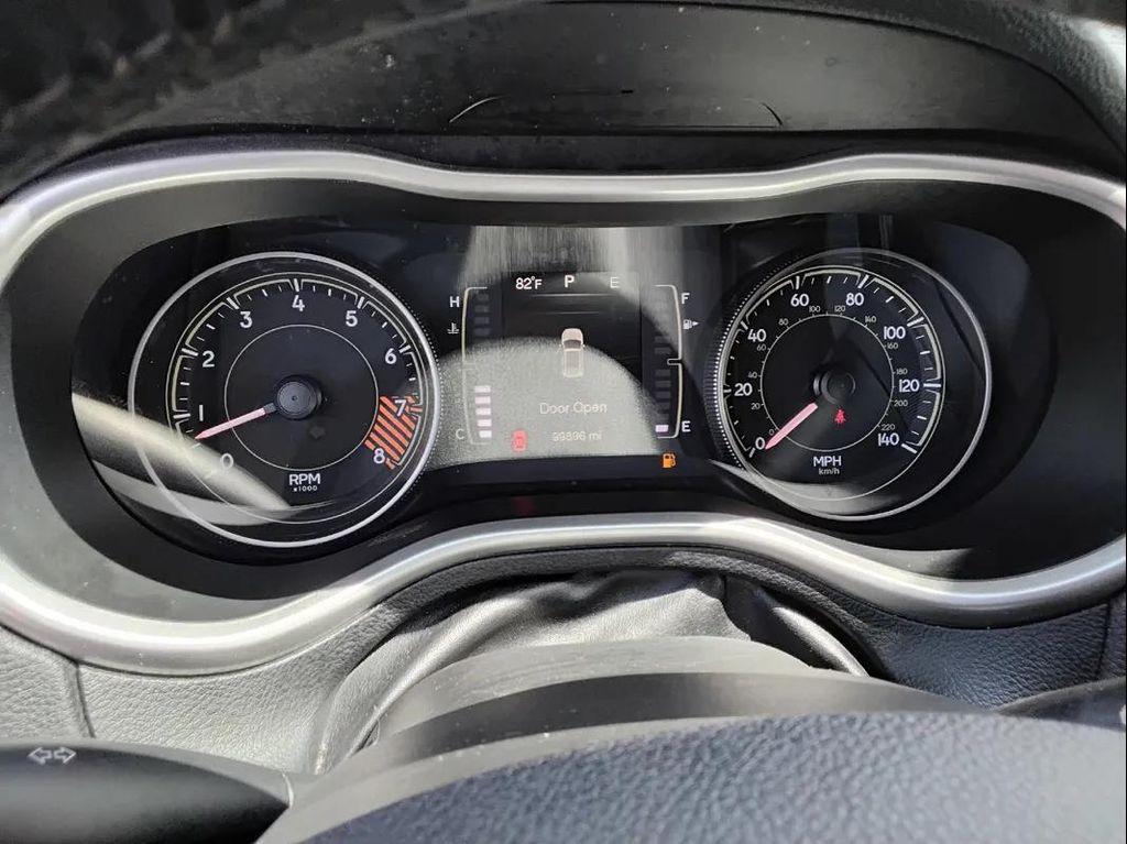 used 2014 Jeep Cherokee car, priced at $9,900