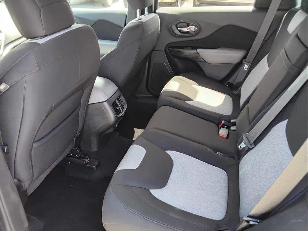 used 2014 Jeep Cherokee car, priced at $9,900