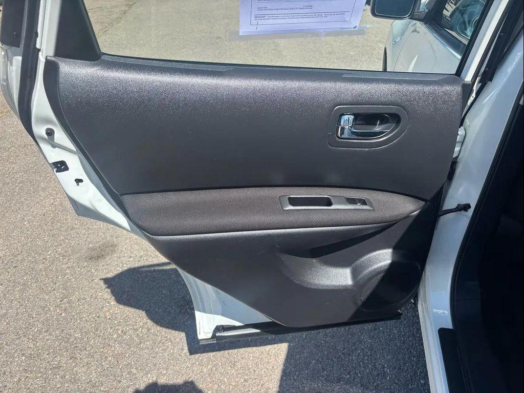 used 2014 Nissan Rogue Select car, priced at $6,900