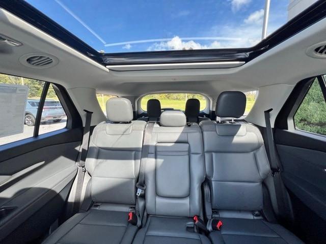 new 2025 Ford Explorer car, priced at $42,284