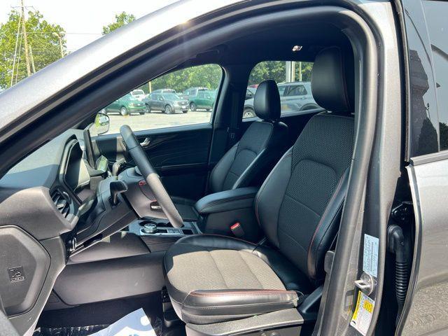 used 2023 Ford Escape car, priced at $26,991