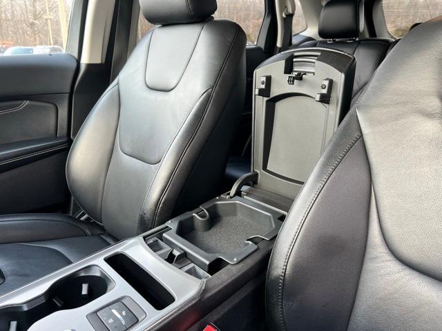 used 2021 Ford Edge car, priced at $25,991