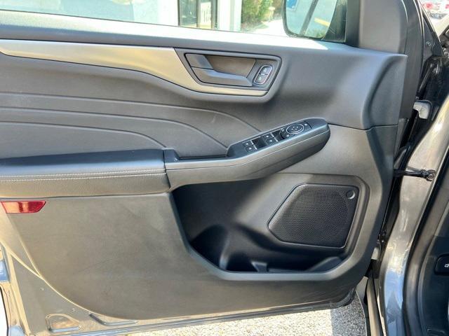 used 2023 Ford Escape car, priced at $25,491