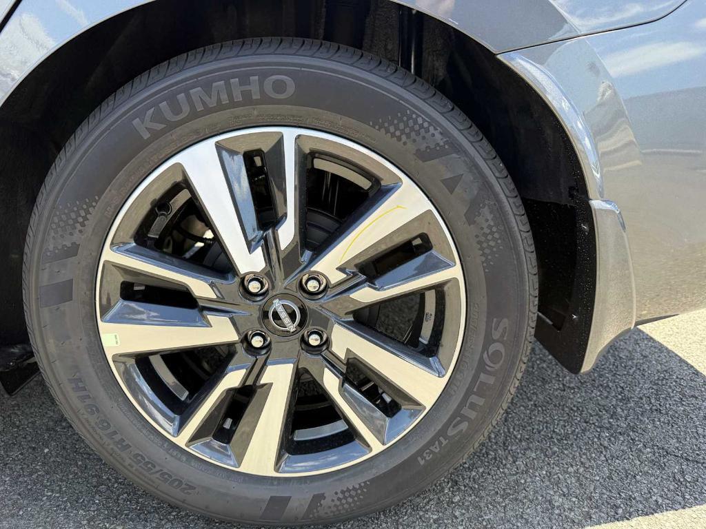 new 2025 Nissan Versa car, priced at $21,995