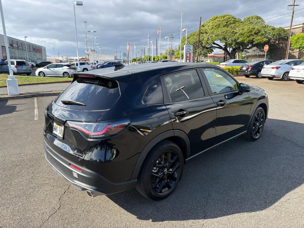 2024 Crystal Black Pearl Honda HR-V